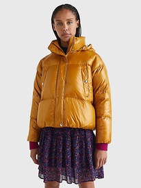 TH HIGH-SHINE HOODED PUFFER JACKET Crest Gold