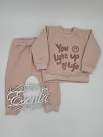 ESENIA      1  () - -