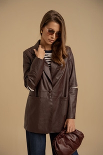 ����� Deesses 7196