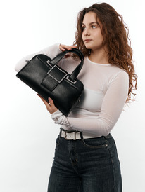 03.06 LACCOMA ����� ��668-������ ����������� ����