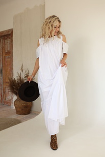 ������ AMORI  1002 �����